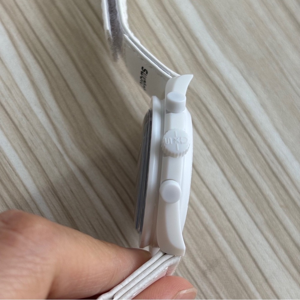 Omega white battery watch - Picture 6 of 9